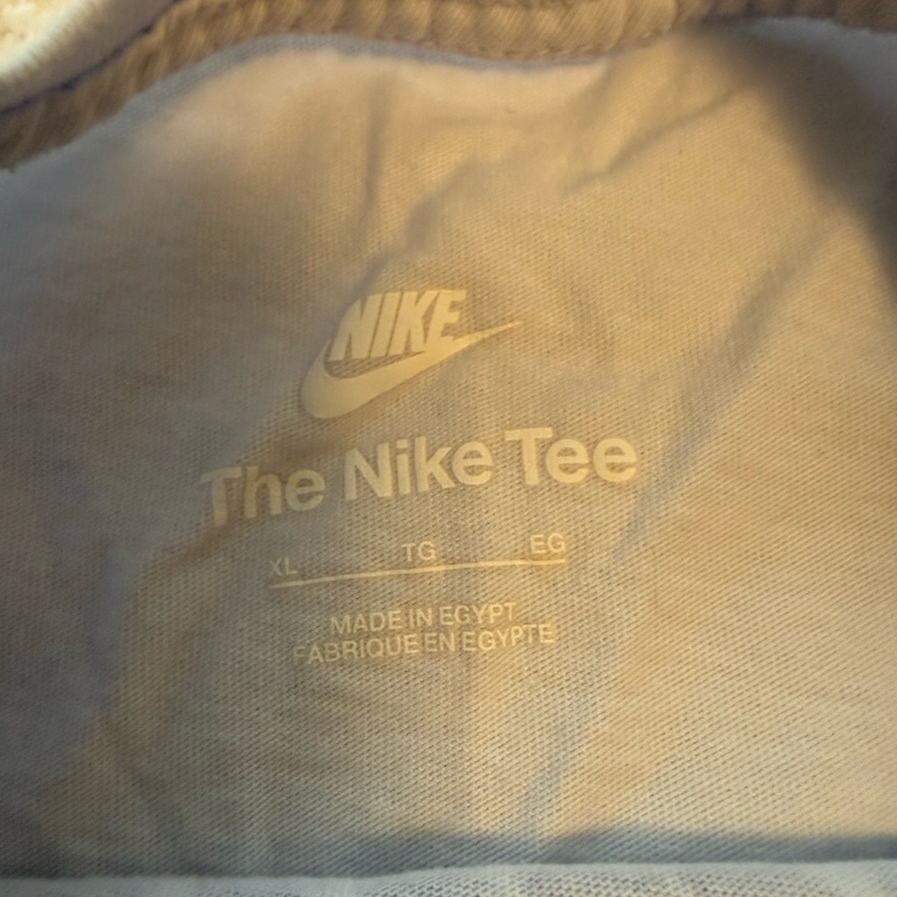 Nike Long-Sleeve T-Shirt Light Purple - Picture 2 of 4